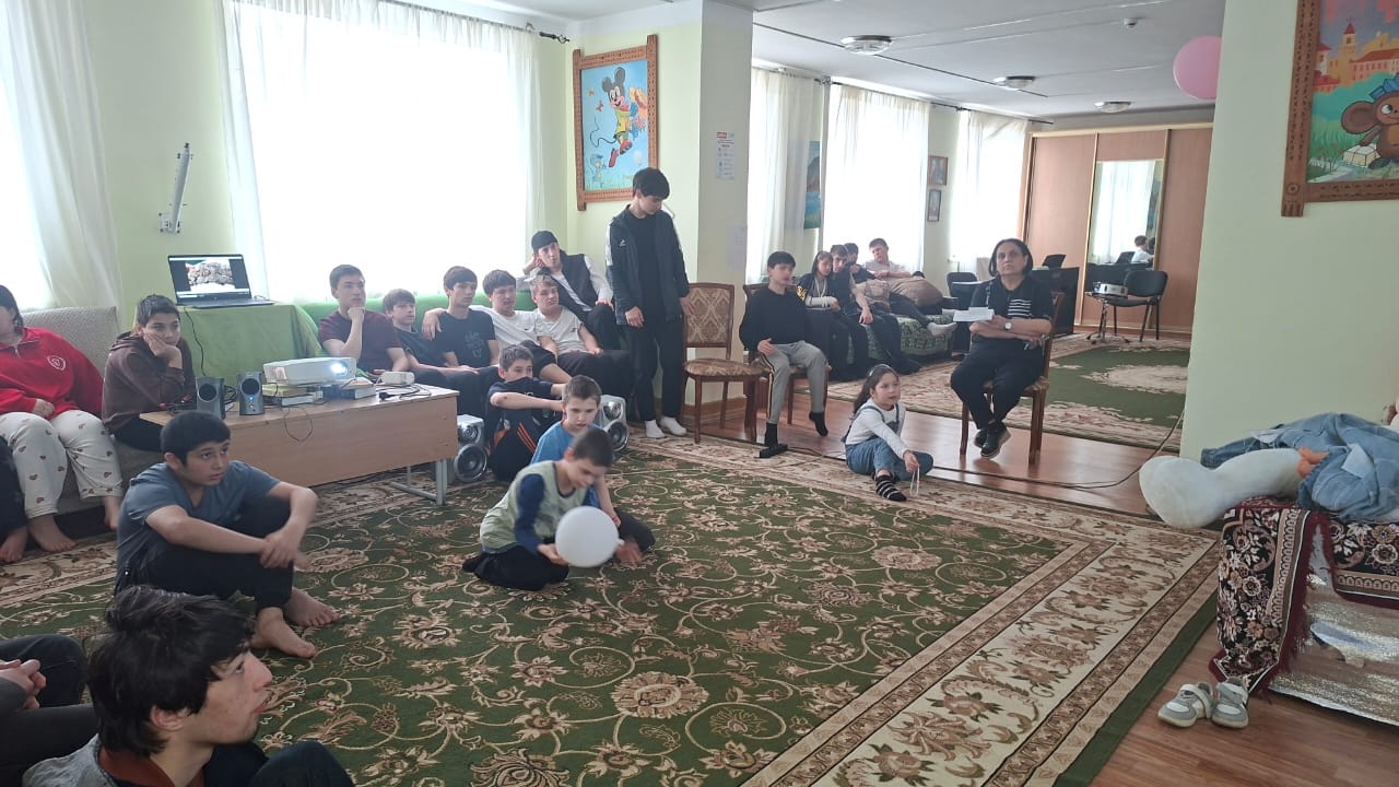 В Избербаше воспитанники детского дома Минтруда Дагестана приняли участие в важном просветительском мероприятии на тему «Терроризм — угроза обществу».